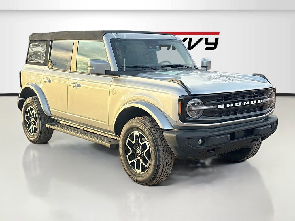 Used 2024 Ford Bronco Outer Banks image 1