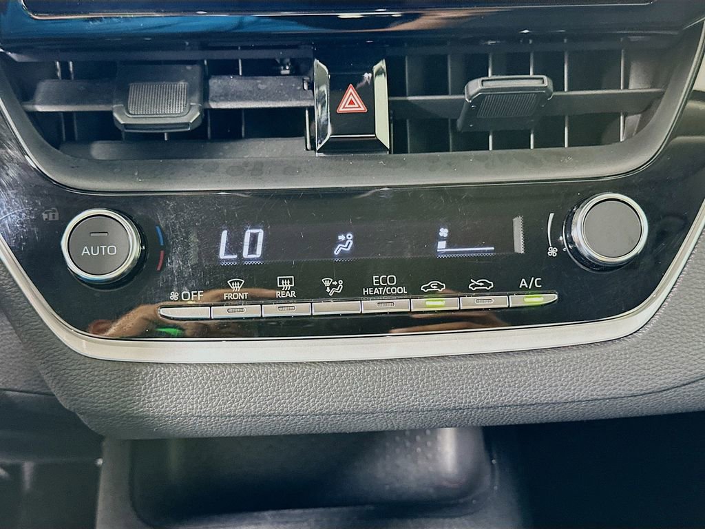 Certified 2024 Toyota Corolla LE FWD image 15