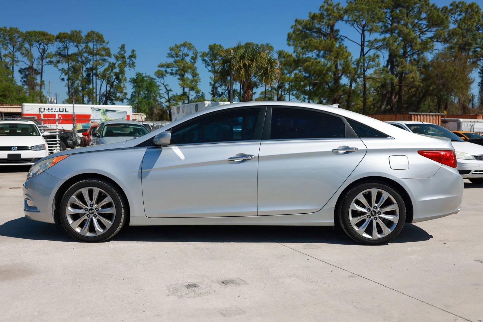 Used 2013 Hyundai Sonata SE image 3