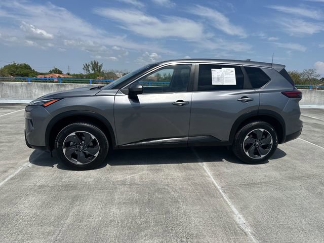 Used 2024 Nissan Rogue SV image 15