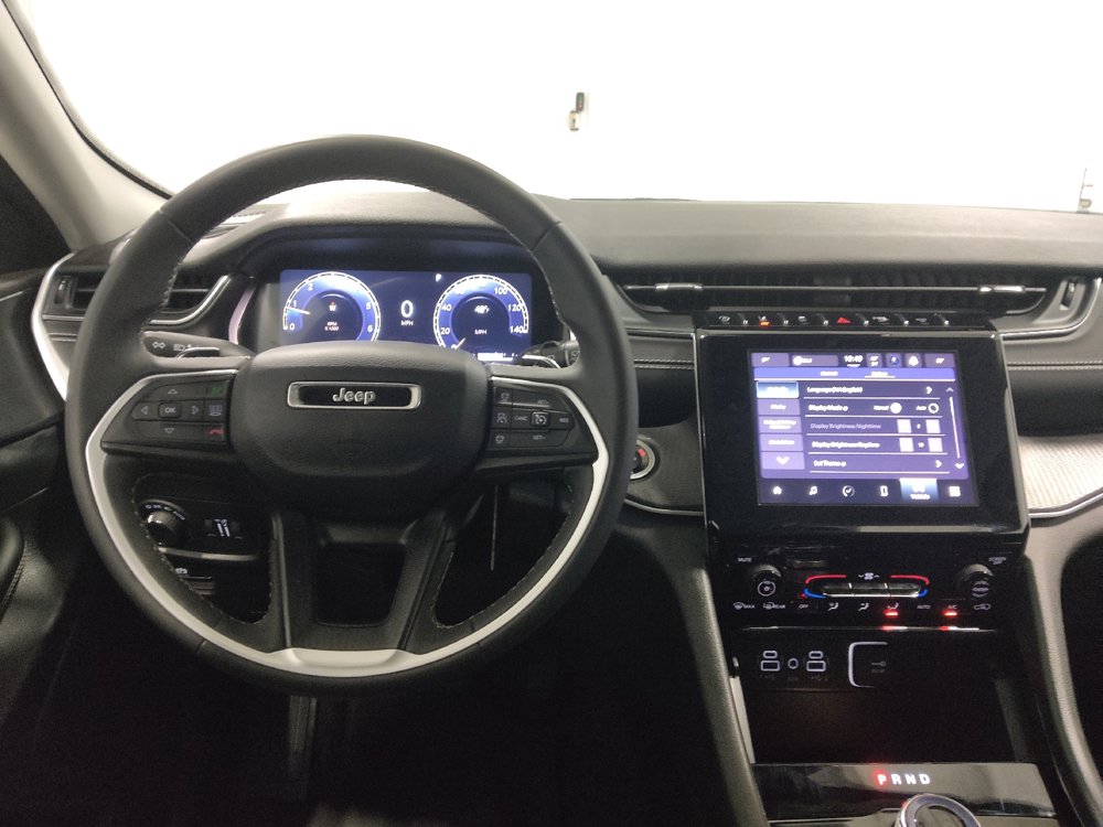 Used 2023 Jeep Grand Cherokee Laredo X AWD/4WD image 22