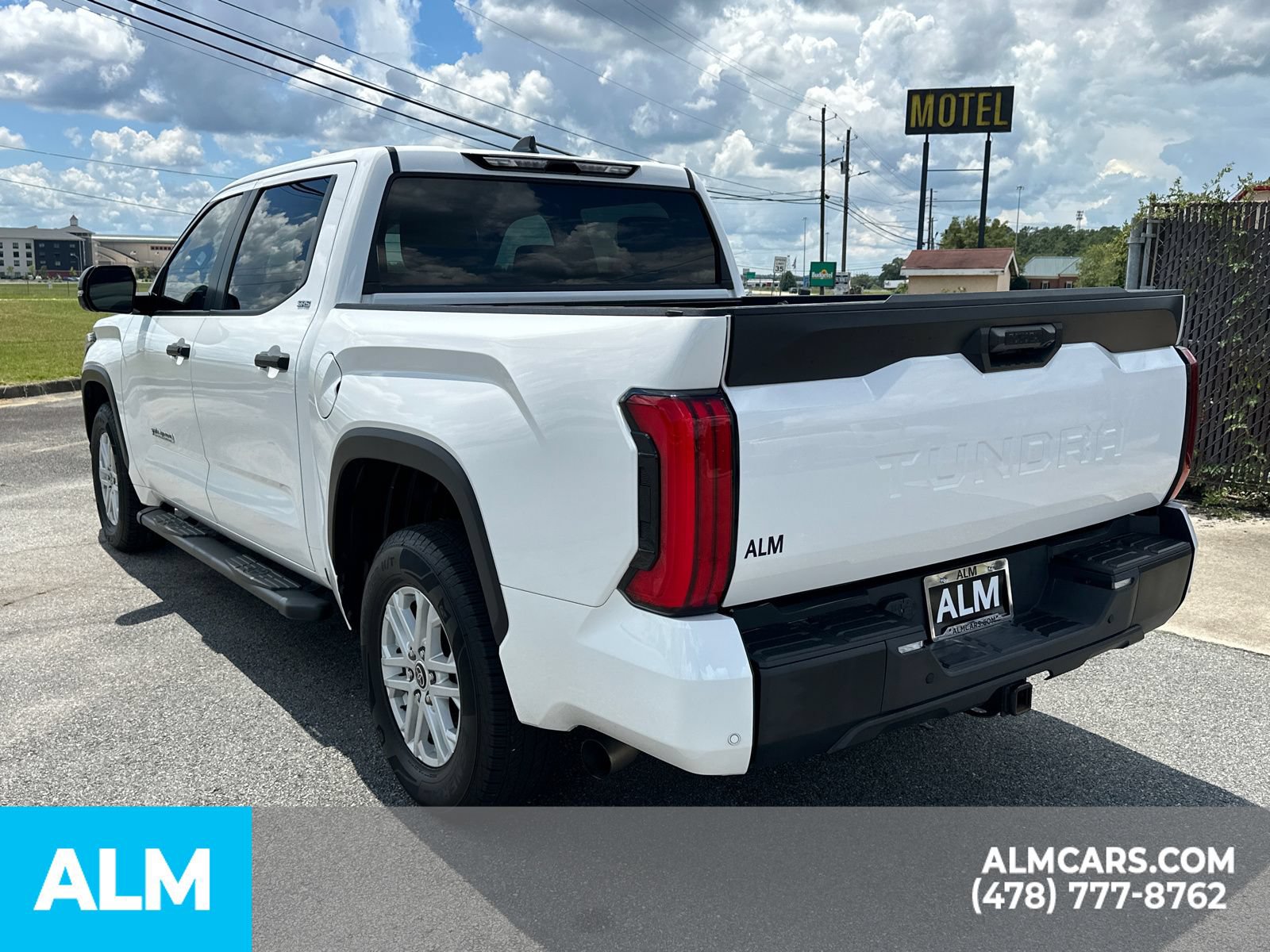 Used 2024 Toyota Tundra SR5 w/ SR5 Convenience Package RWD image 8