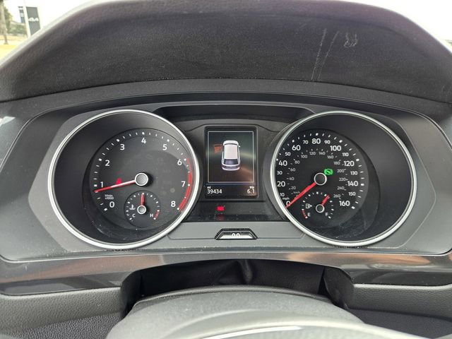Used 2021 Volkswagen Tiguan SE R-Line image 23
