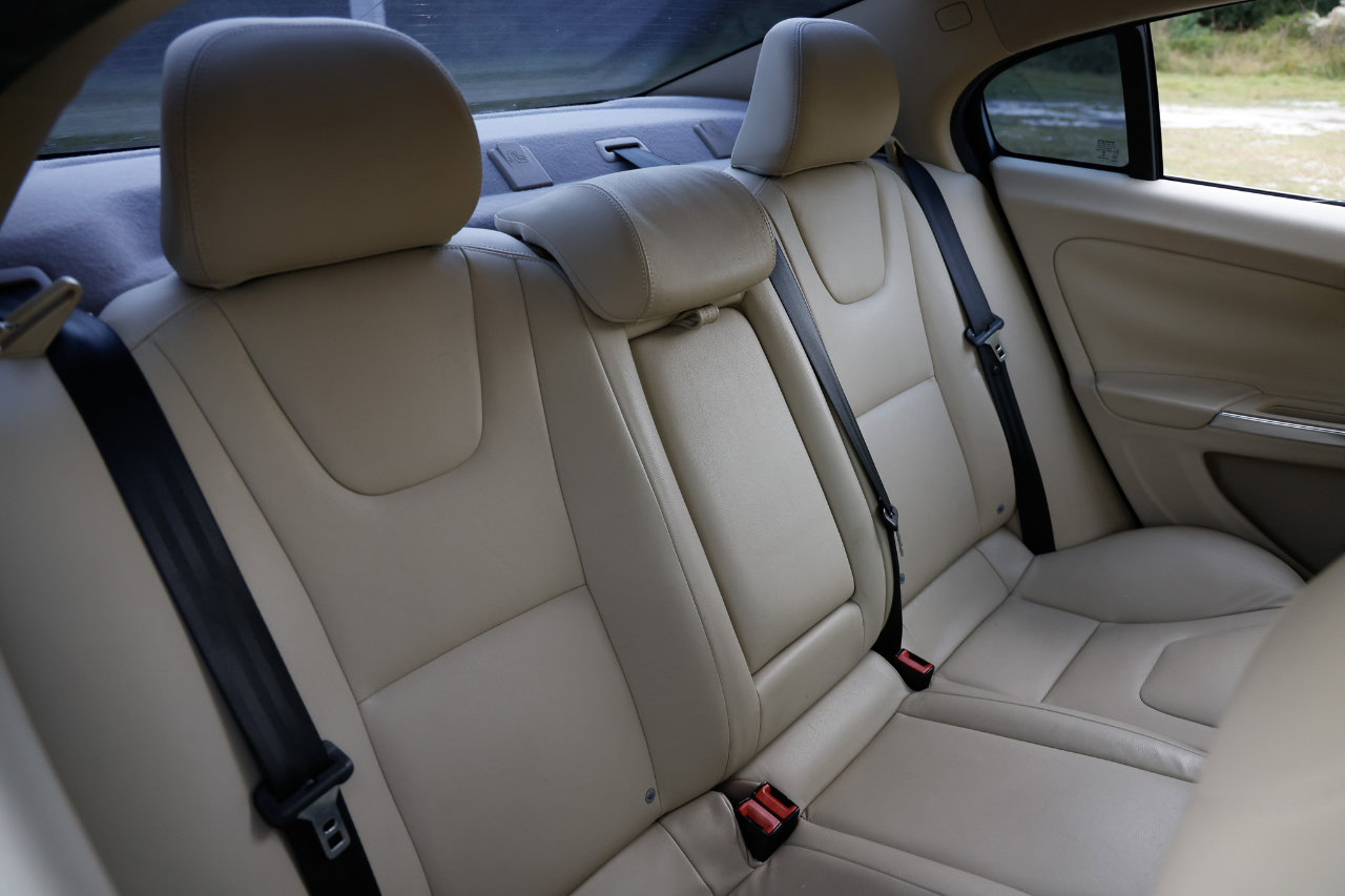 Used 2015 Volvo S60 T5 Platinum image 14