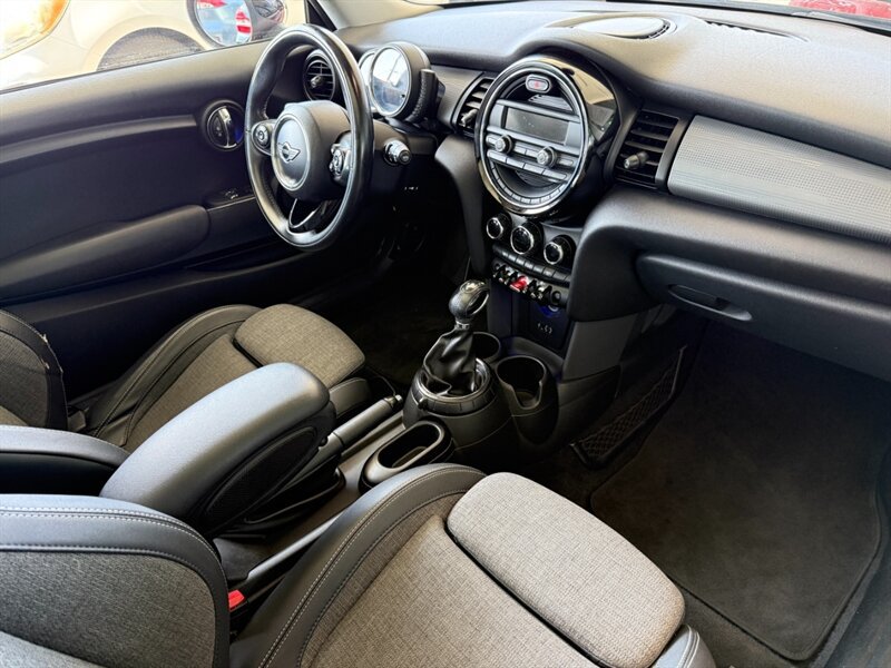 Used 2014 MINI Cooper 2-Door Hardtop FWD image 26