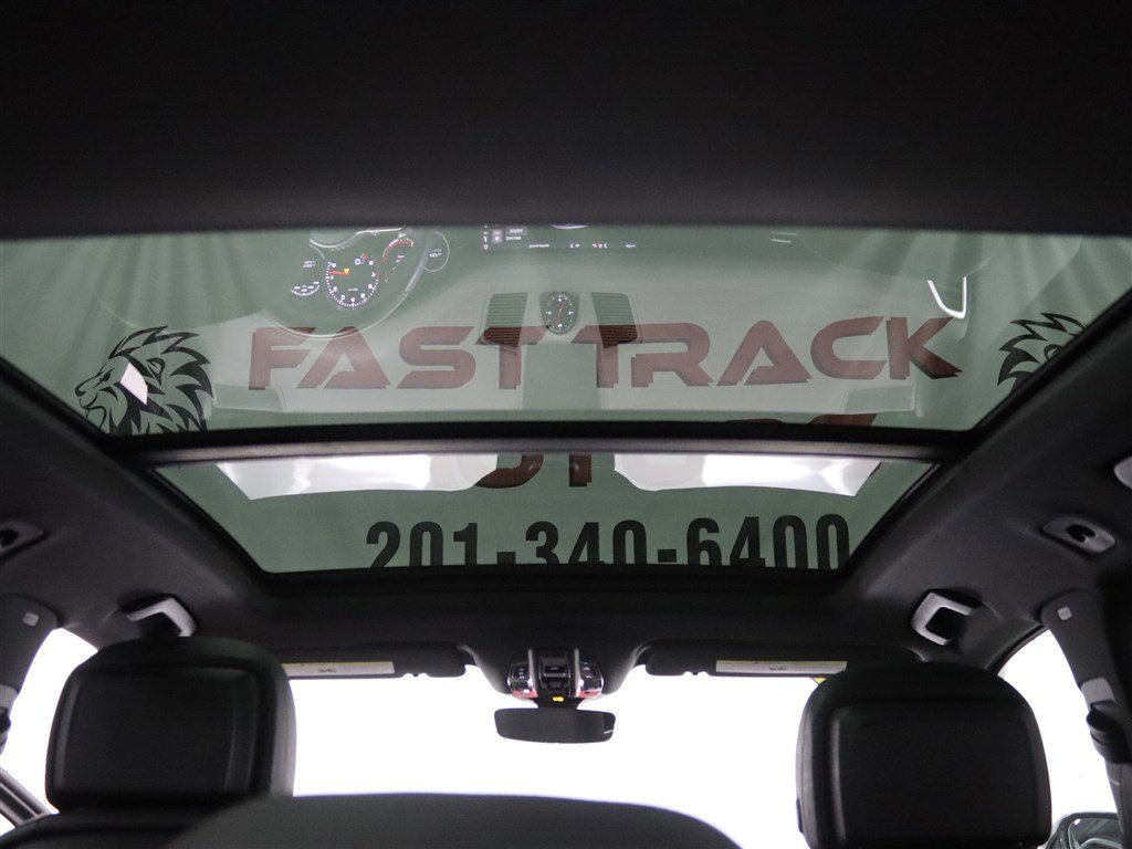 Used 2021 Porsche Cayenne AWD/4WD image 11