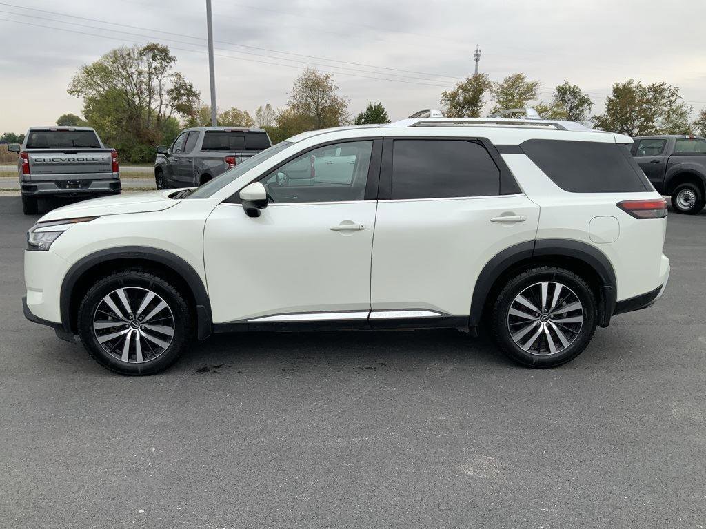 Used 2023 Nissan Pathfinder Platinum image 8