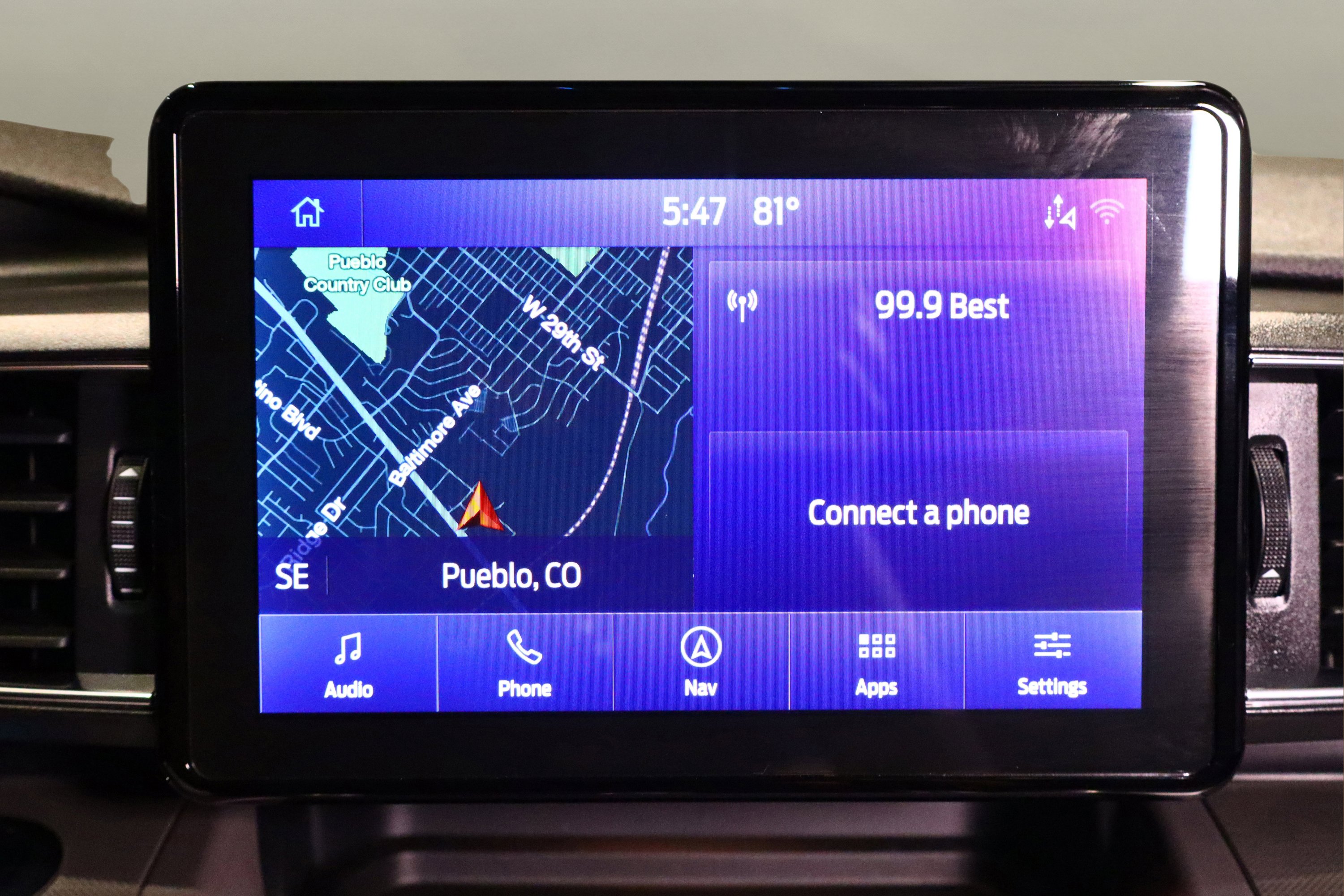 Used 2023 Ford Explorer XLT w/ Equipment Group 202A image 31