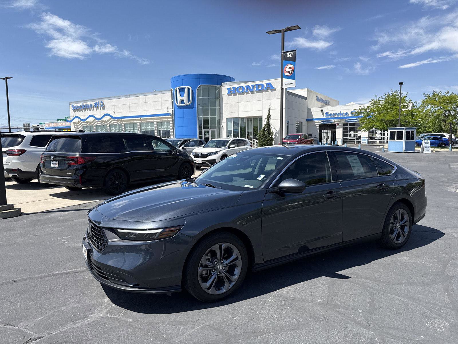 Used 2023 Honda Accord EX image 1