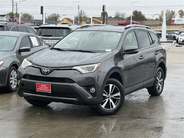 Used 2017 Toyota RAV4 XLE image 2