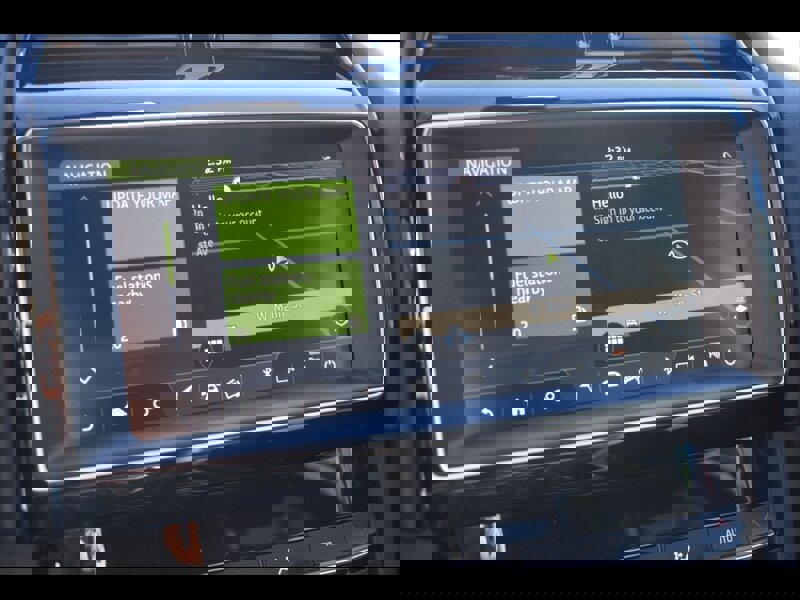 Used 2019 Jaguar F-PACE Premium image 54