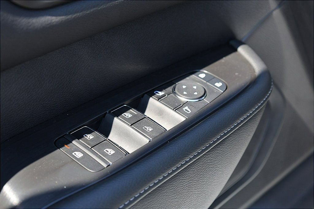 New 2026 Nissan Armada SV image 17