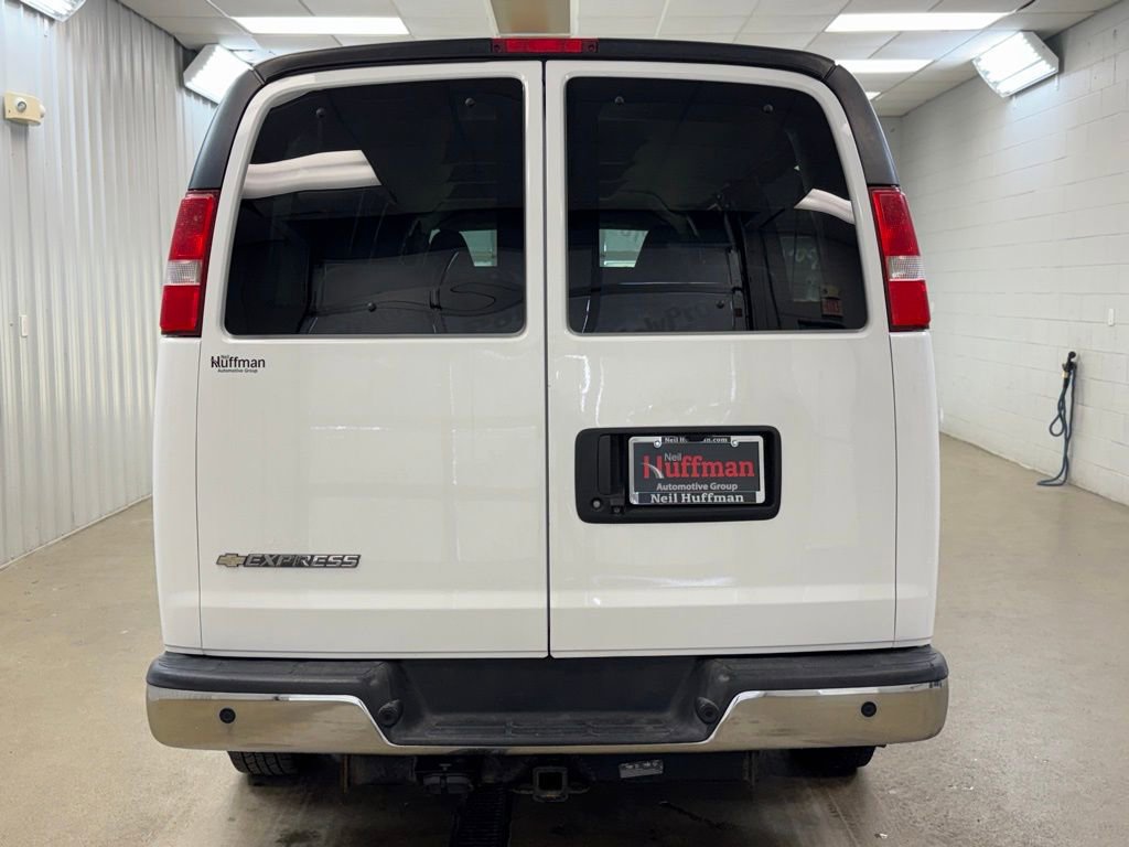 Used 2017 Chevrolet Express 3500 LT w/ LT Preferred Equipment Group image 6
