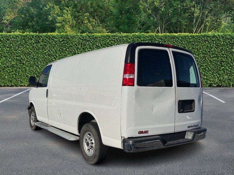 Used 2018 GMC Savana 2500 w/ Driver Convenience Package image 4