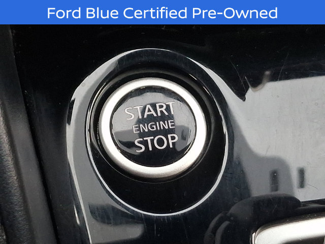 Used 2025 Nissan Versa SV FWD image 23