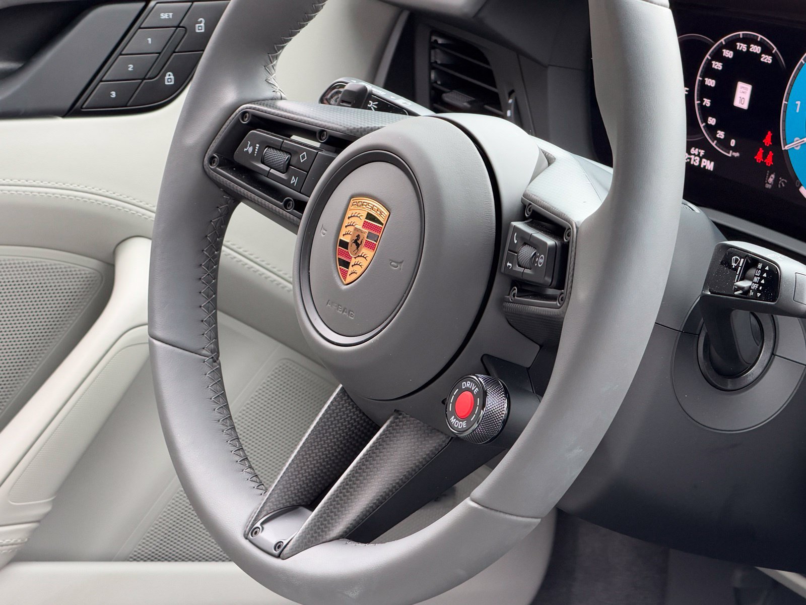 Certified 2025 Porsche 911 Carrera 4 GTS AWD/4WD image 24
