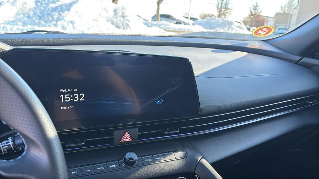 Used 2025 Hyundai Elantra N Base image 19