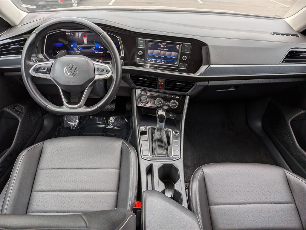 Used 2024 Volkswagen Jetta SE image 26