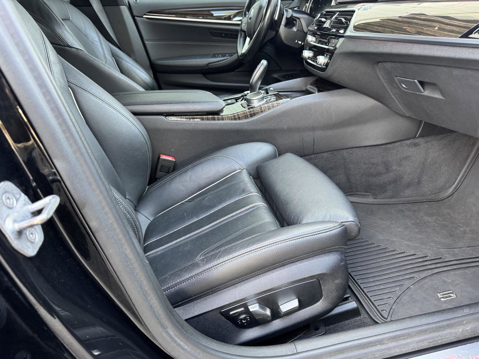 Used 2019 BMW 530i xDrive w/ Convenience Package AWD/4WD image 19