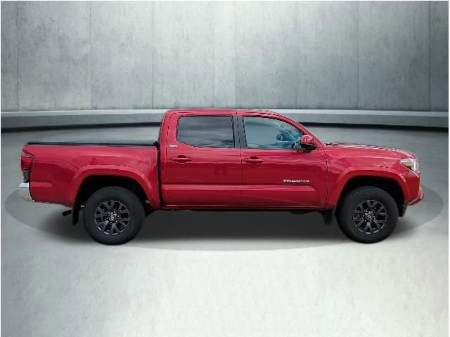 Used 2022 Toyota Tacoma SR5 AWD/4WD image 8