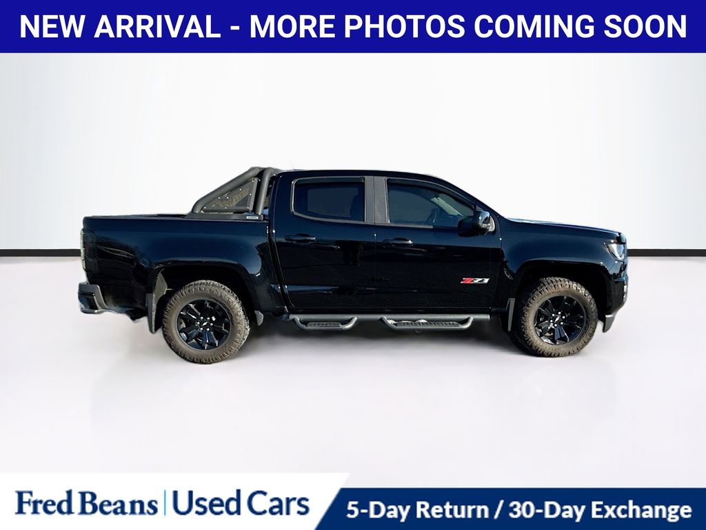 Used 2018 Chevrolet Colorado Z71 w/ Z71 Midnight Edition image 9