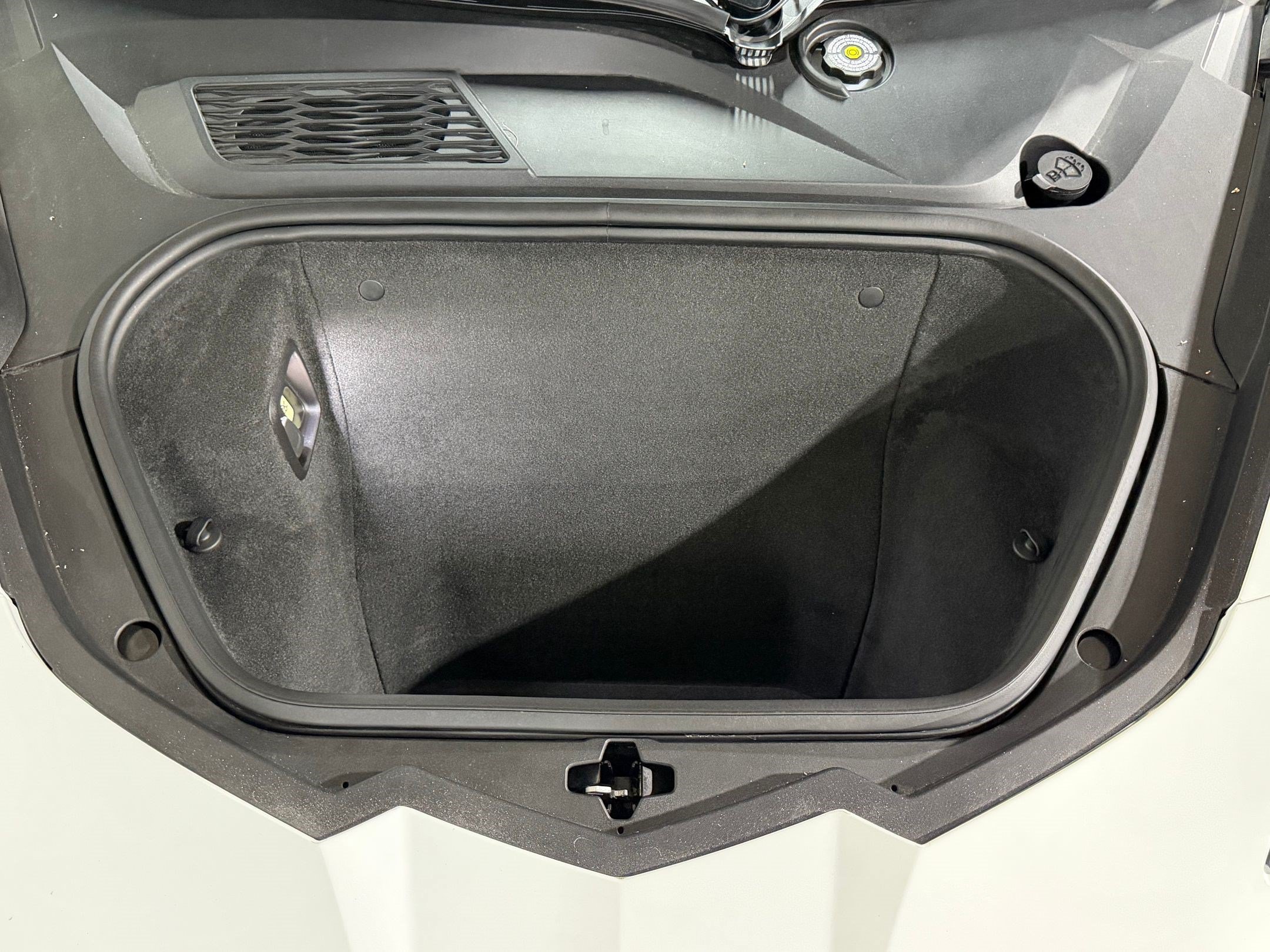Used 2024 Chevrolet Corvette Stingray Premium Cpe w/ Stealth Interior Trim Package RWD image 47