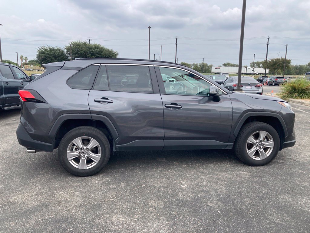 Used 2025 Toyota RAV4 XLE FWD image 4
