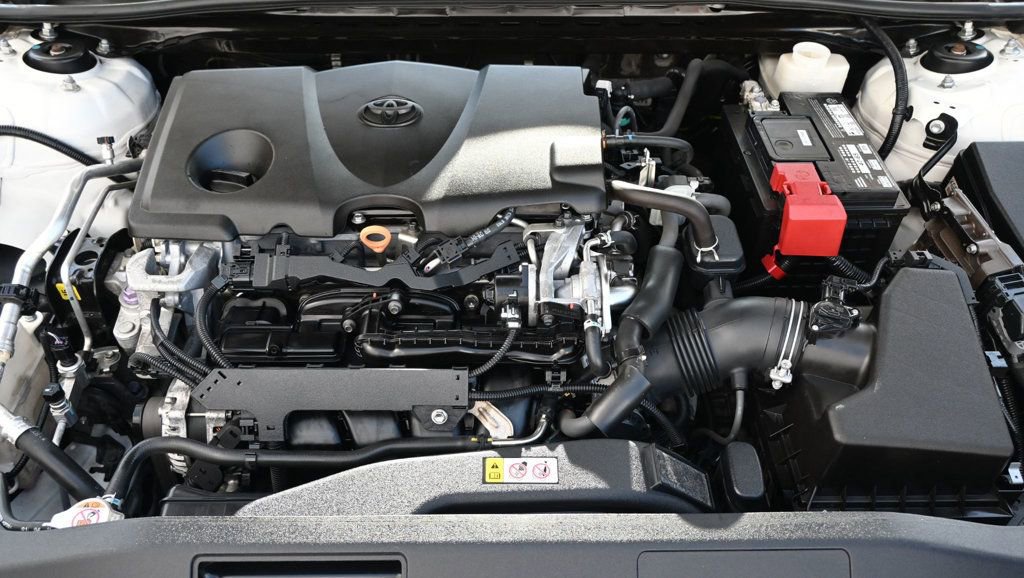 Used 2020 Toyota Camry SE w/ Carpet Mat Package image 18