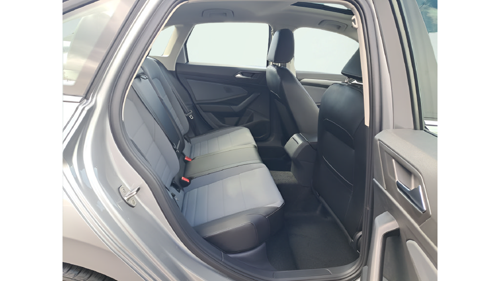 New 2026 Volkswagen Jetta SE FWD image 12