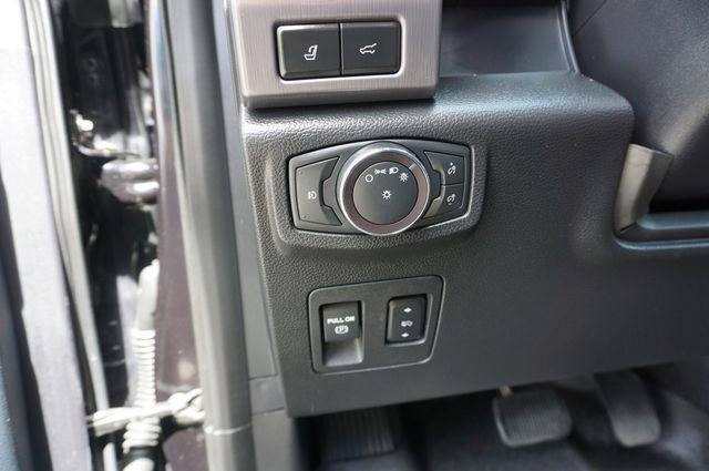 Certified 2019 Ford Expedition Max Platinum RWD image 31