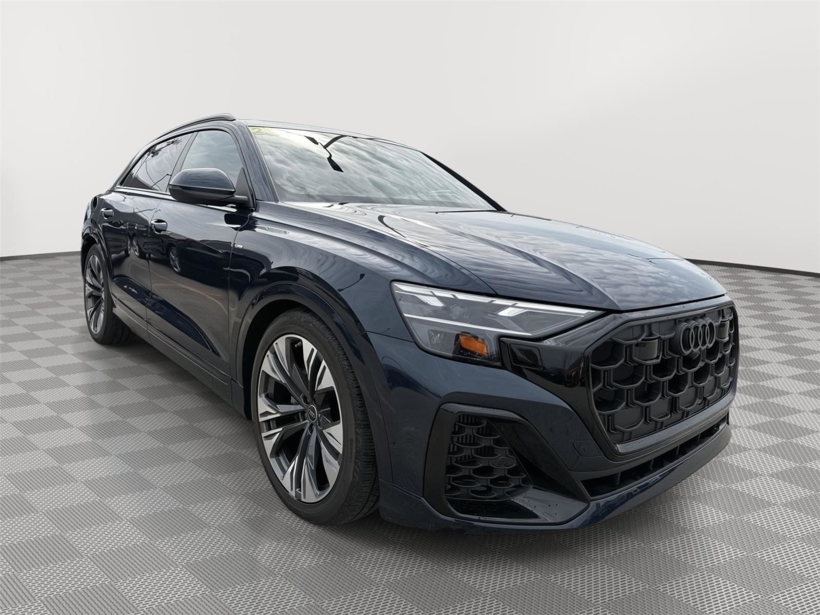 Used 2025 Audi Q8 Premium Plus w/ Premium Plus Package AWD/4WD image 7