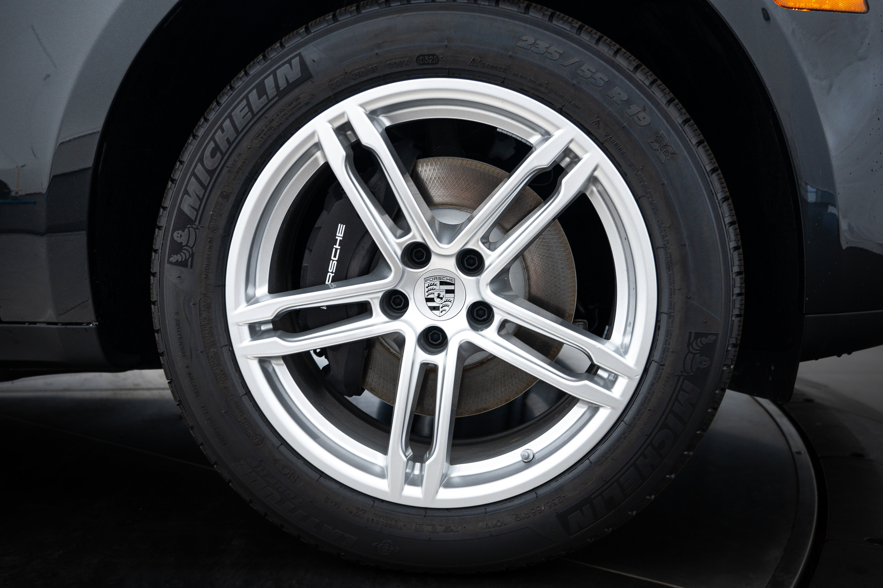 New 2025 Porsche Macan image 11