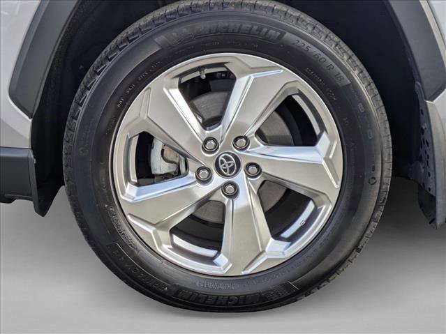 Used 2020 Toyota RAV4 Limited image 20