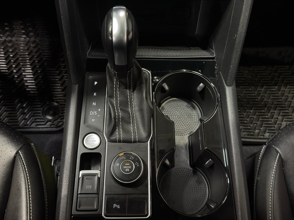 Used 2023 Volkswagen Atlas SEL image 30