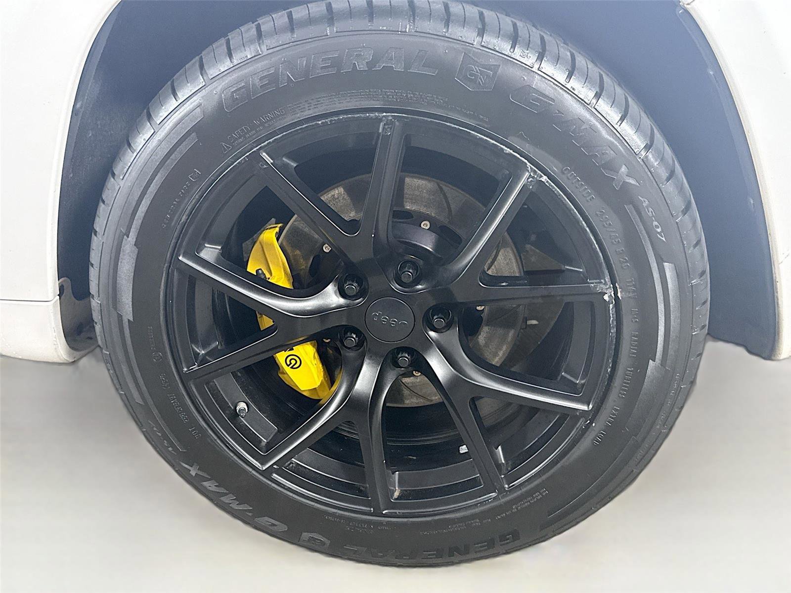 Used 2019 Jeep Grand Cherokee Trackhawk w/ Trailer Tow Group IV image 27