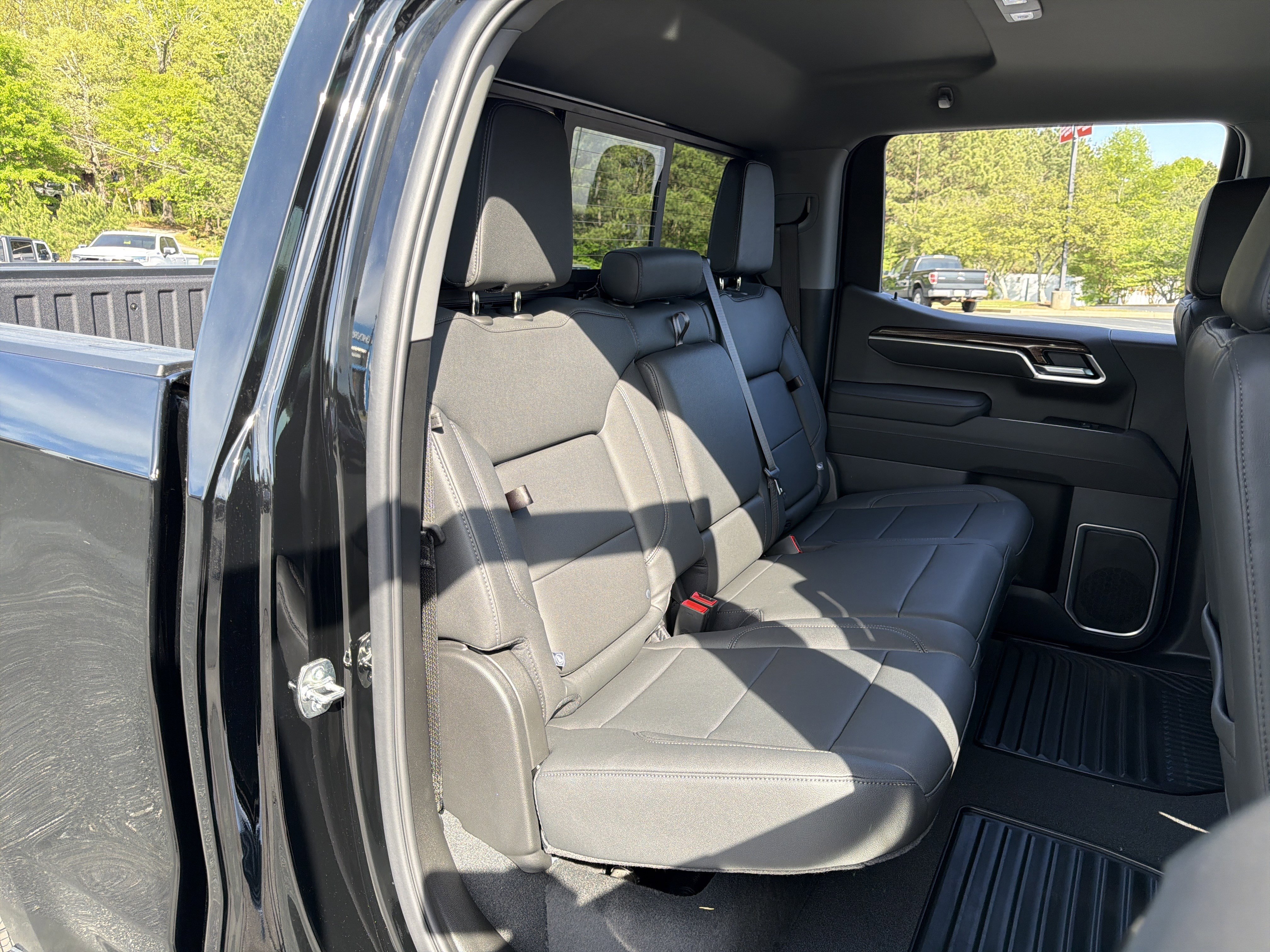 New 2026 Chevrolet Silverado 1500 LT w/ Z71 Off-Road Package AWD/4WD image 15
