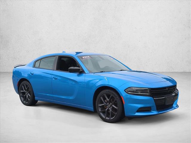 Used 2023 Dodge Charger SXT w/ Blacktop Package RWD image 3