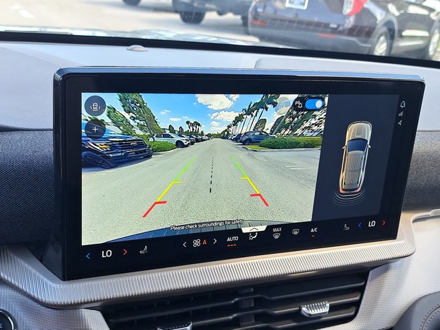 Certified 2025 Ford Explorer Active AWD/4WD image 30