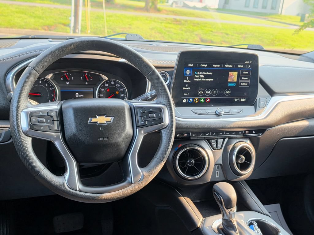 Used 2024 Chevrolet Blazer LT w/ Driver Confidence Package FWD image 34
