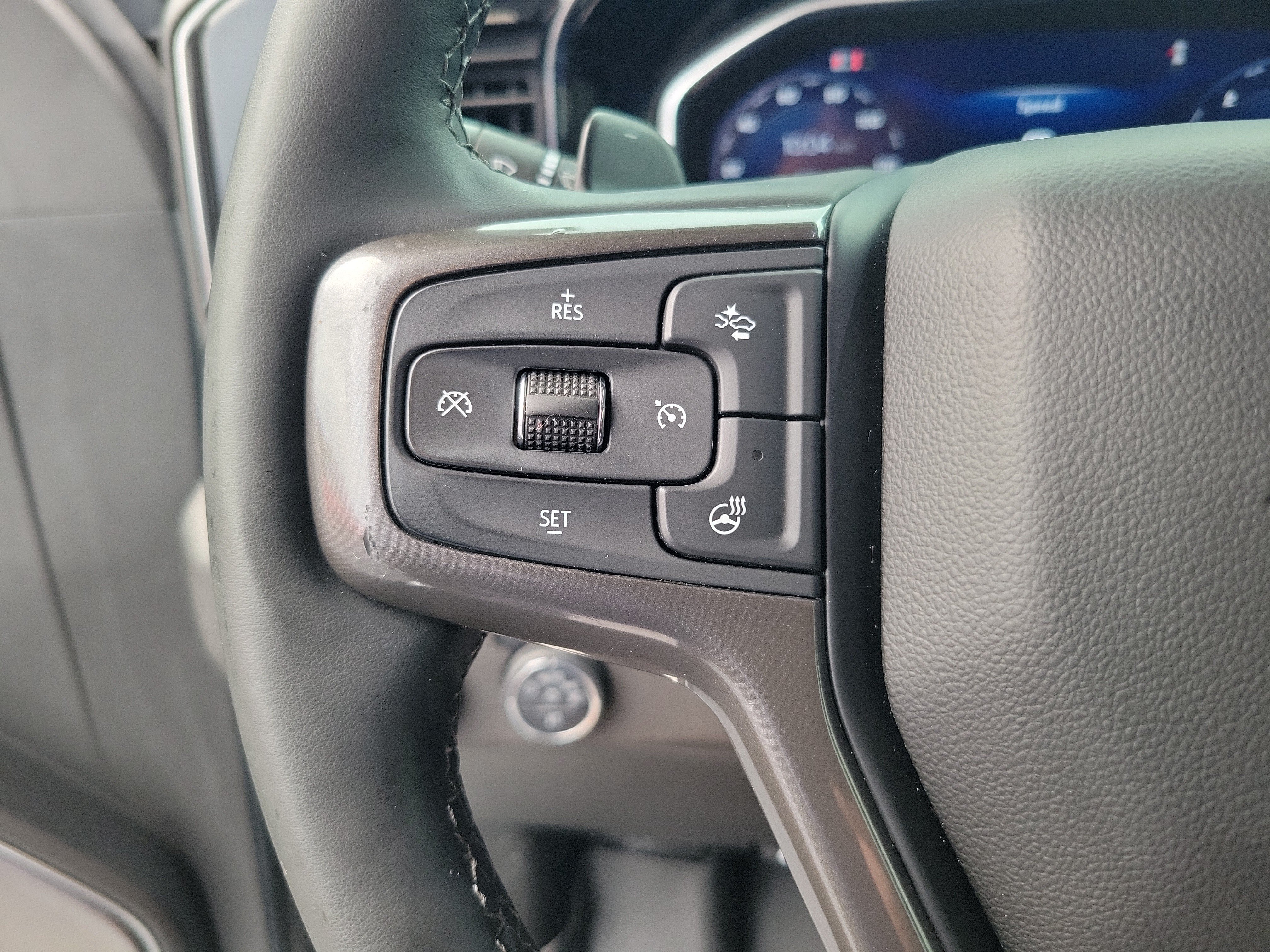 Used 2024 Chevrolet Silverado 1500 High Country w/ Technology Package AWD/4WD image 20