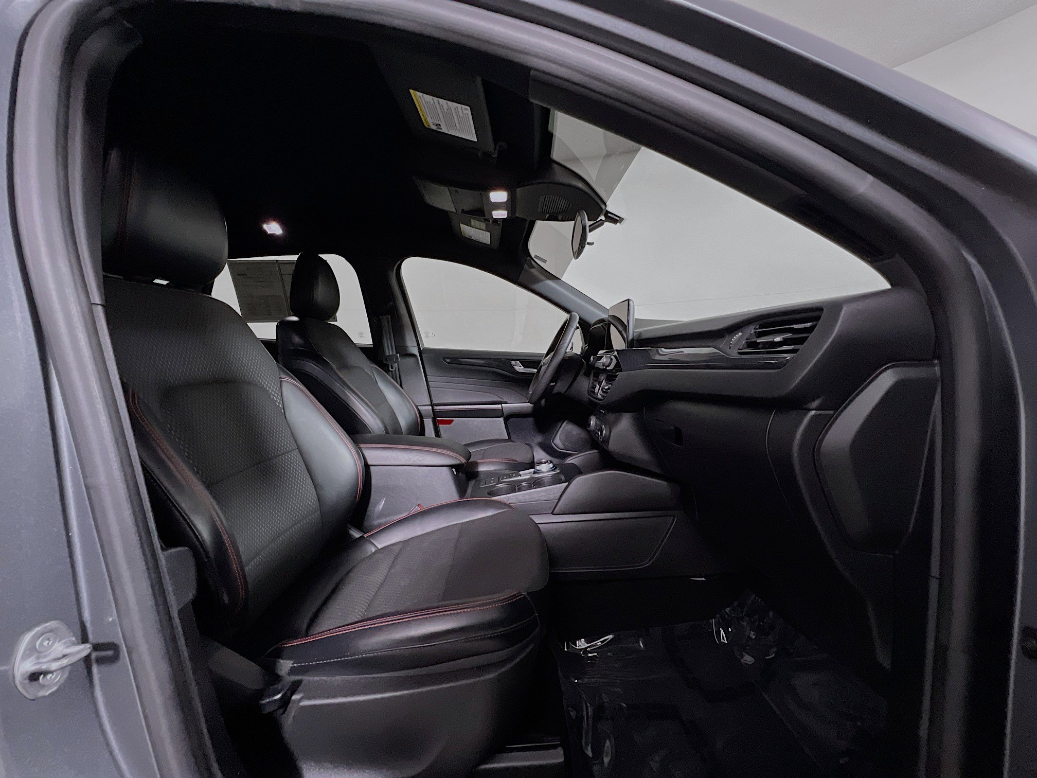 Used 2023 Ford Escape ST-Line image 31