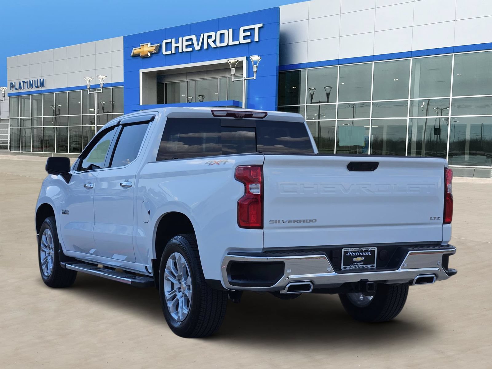 Certified 2025 Chevrolet Silverado 1500 LTZ w/ LTZ Premium Texas Edition AWD/4WD image 4