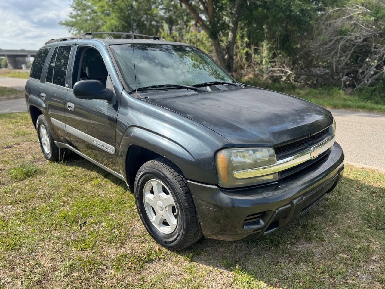 Used 2003 Chevrolet TrailBlazer LS w/ Preferred Equipment Group RWD image 2