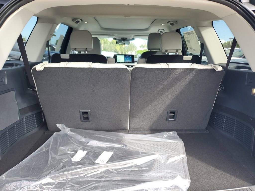 New 2025 Lincoln Aviator 2WD w/ Equipment Group 101A image 6