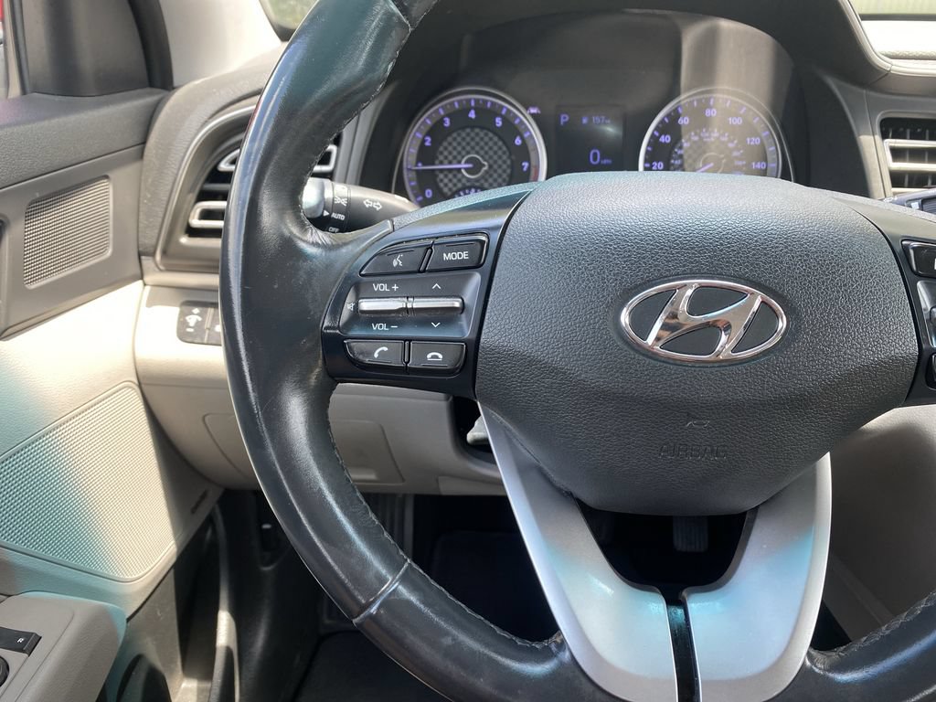 Used 2019 Hyundai Elantra Limited FWD image 21