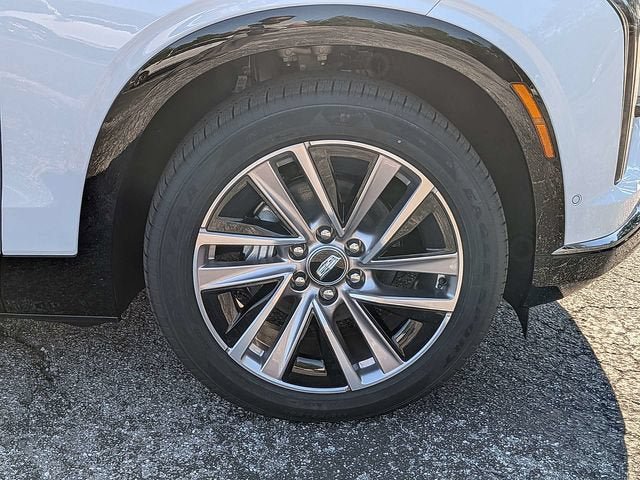 New 2027 Cadillac Vistiq Sport w/ LPO, Floor Liner Package AWD/4WD image 11
