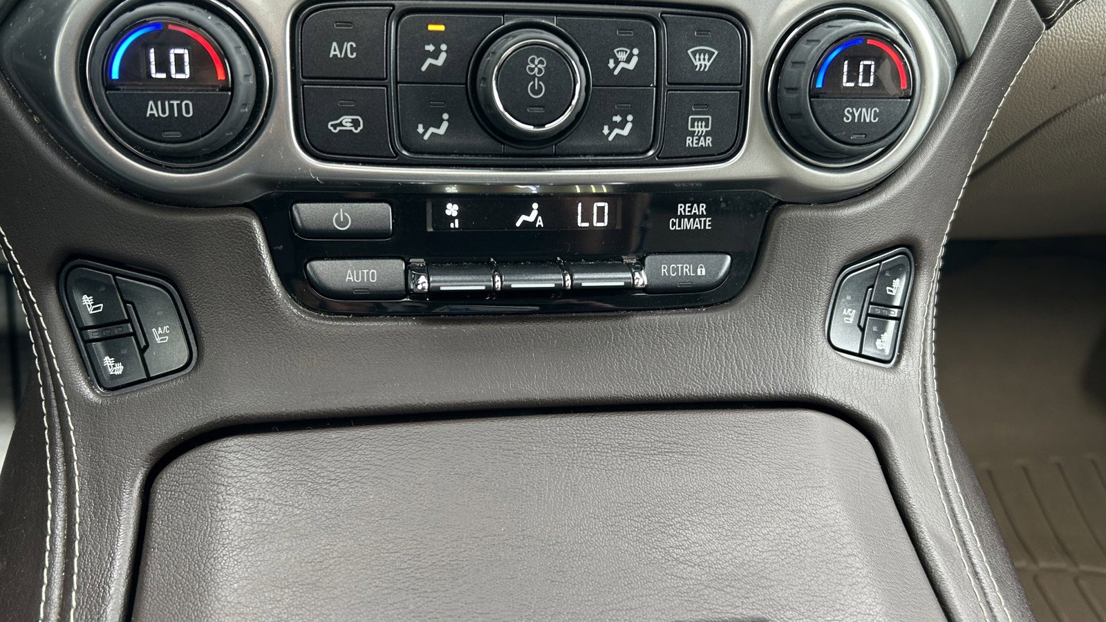 Used 2015 Chevrolet Suburban LTZ w/ Max Trailering Package image 33