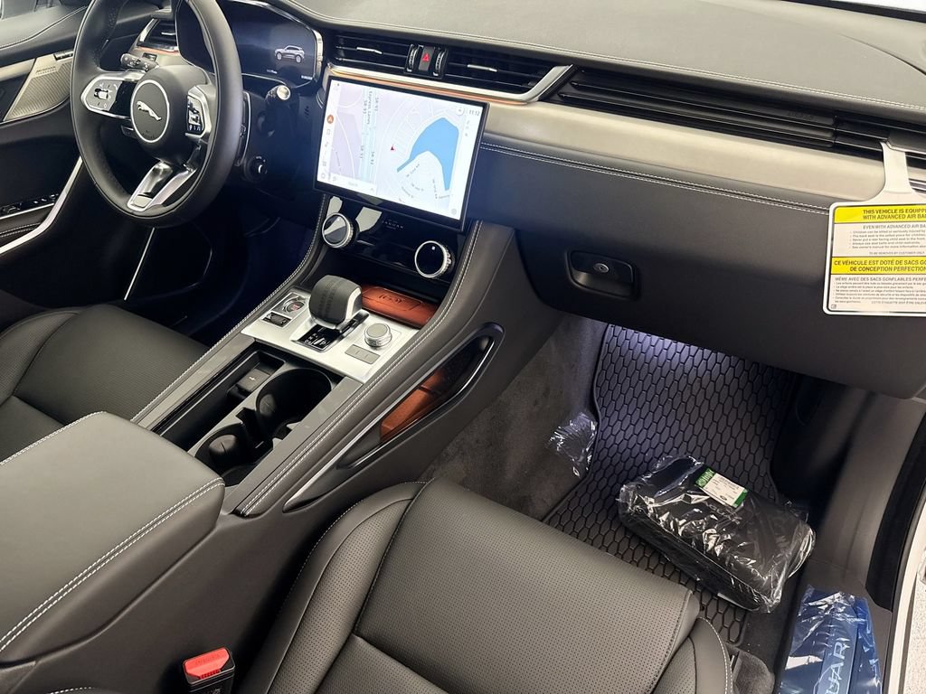New 2026 Jaguar F-PACE R-Dynamic S AWD/4WD image 31
