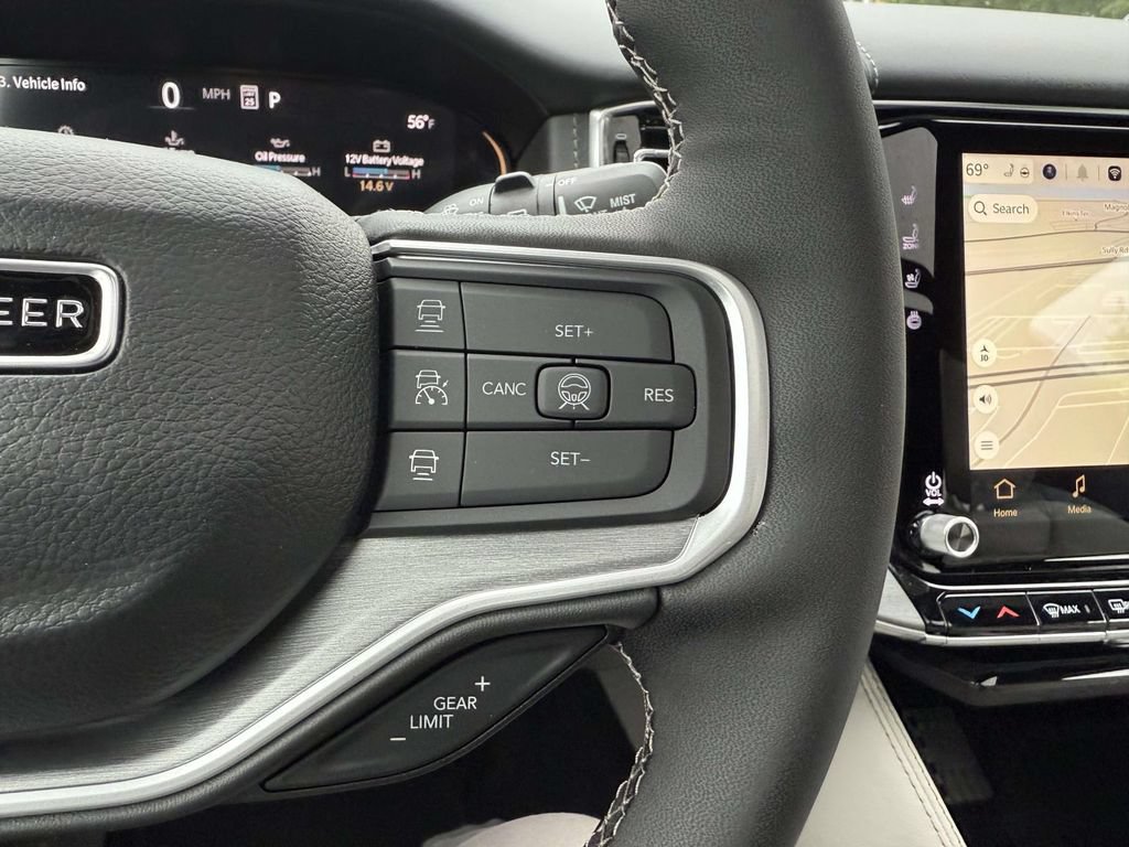 New 2026 Jeep Grand Wagoneer Limited AWD/4WD image 24