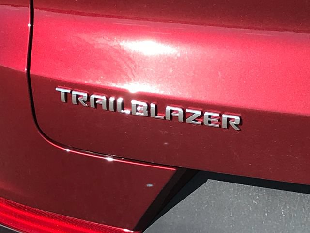 Certified 2023 Chevrolet TrailBlazer LT w/ Convenience Package FWD image 28